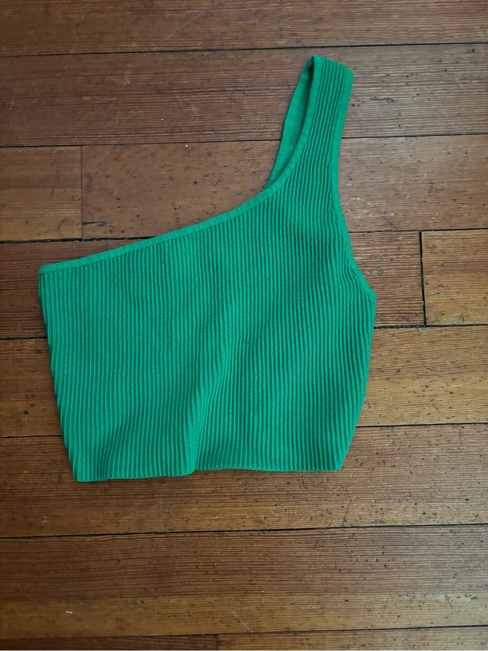 Aritzia Babaton Emerald One-Shoulder Ribbed Crop Top